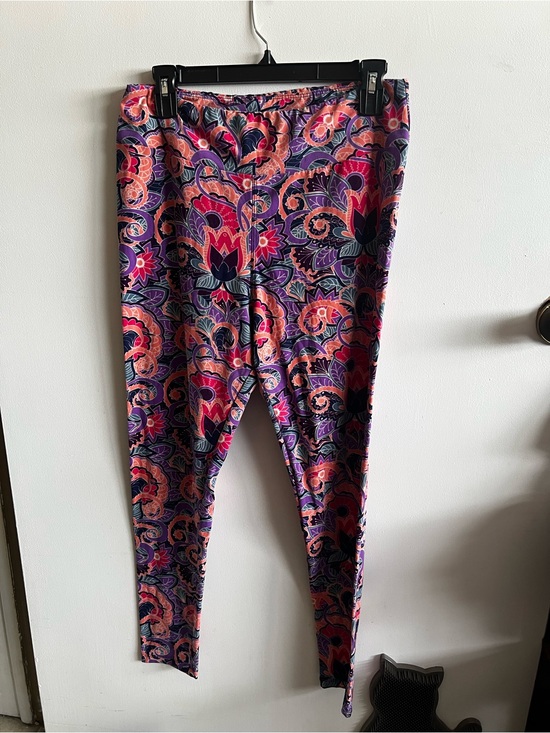 LuLaRoe Other - LuLaRoe Paisley Print Leggings in Pink, Purple & Coral